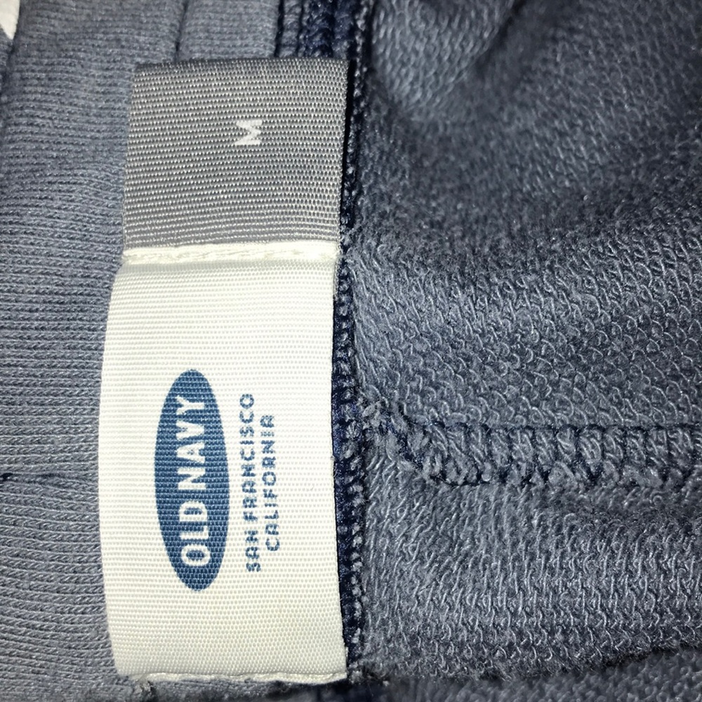 Shorts - Picture 2 of 3